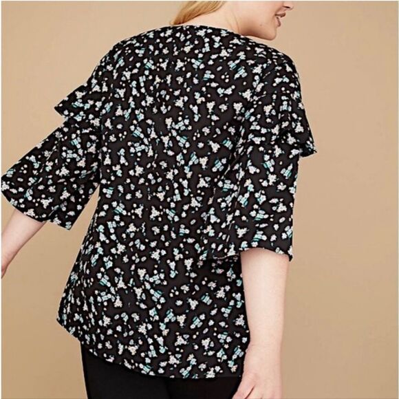 Lane Bryant Tiered Ruffle Sleeve V-Neck Floral Blouse Black 3/4 Sleeve Siz 18/20 - Picture 2 of 11